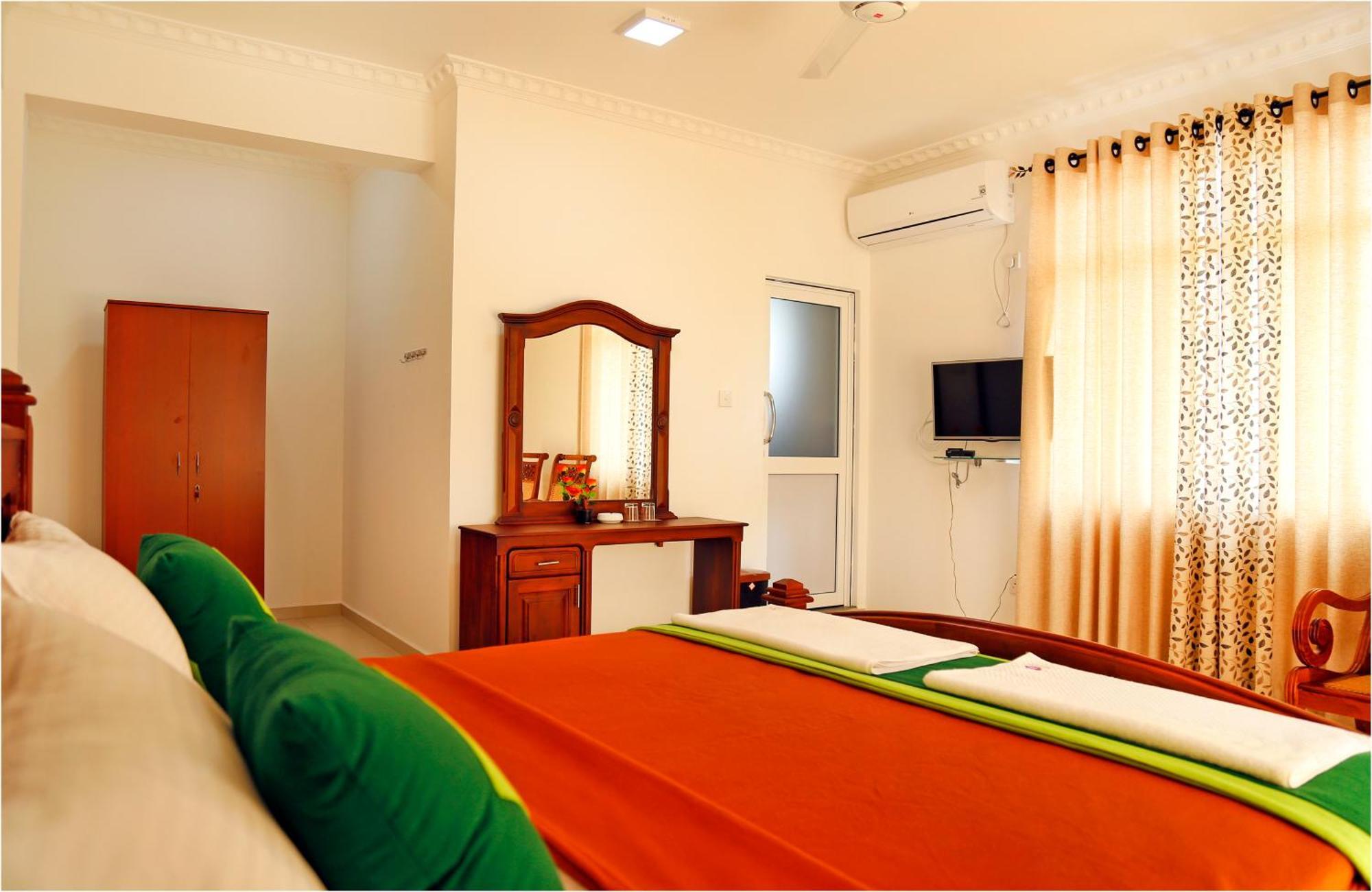 Ronaka Airport Transit Hotel Katunayaka Екстериор снимка