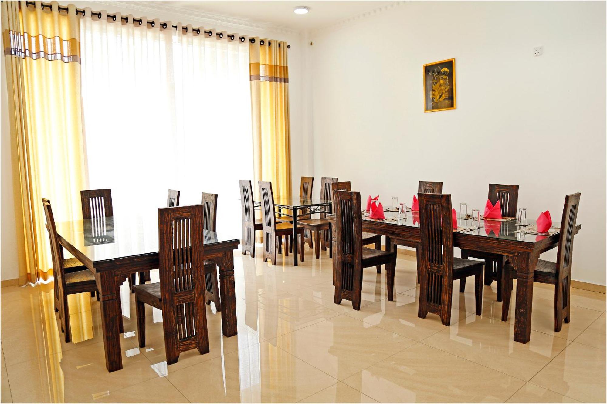 Ronaka Airport Transit Hotel Katunayaka Екстериор снимка