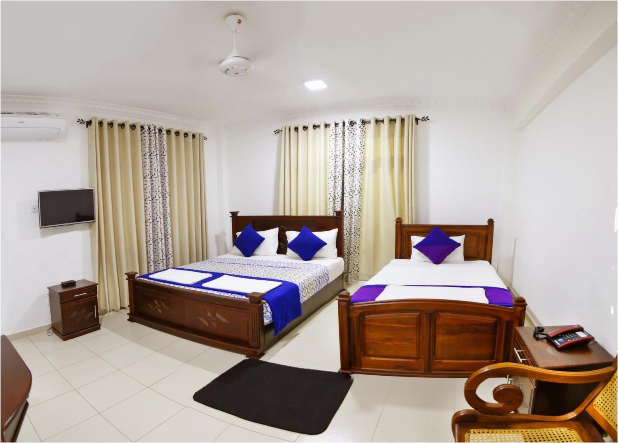 Ronaka Airport Transit Hotel Katunayaka Екстериор снимка