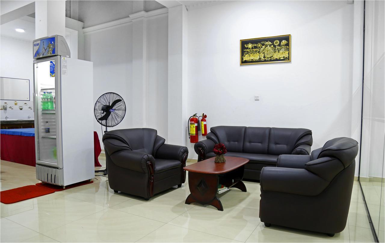 Ronaka Airport Transit Hotel Katunayaka Екстериор снимка