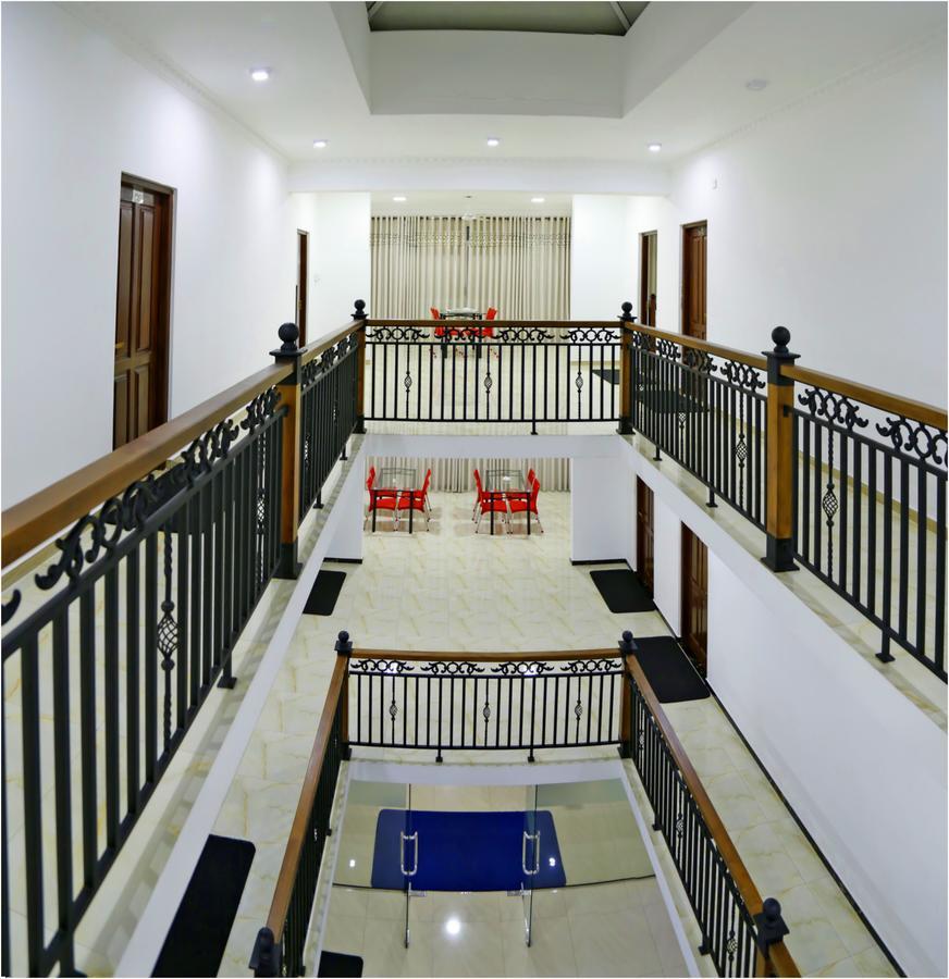 Ronaka Airport Transit Hotel Katunayaka Екстериор снимка